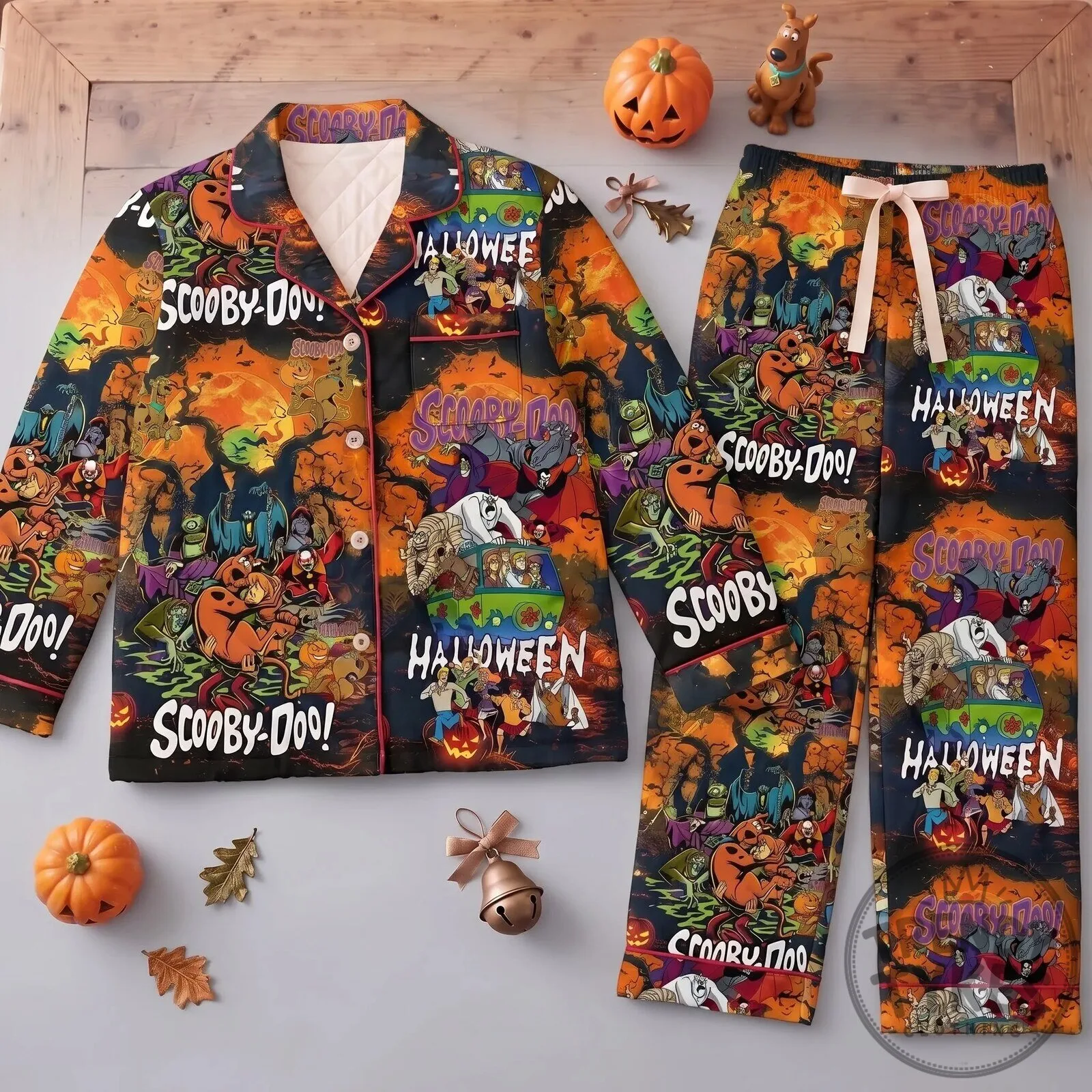 Scooby-Doo Halloween Cartoon Characters Spooky Night Pajamas Set