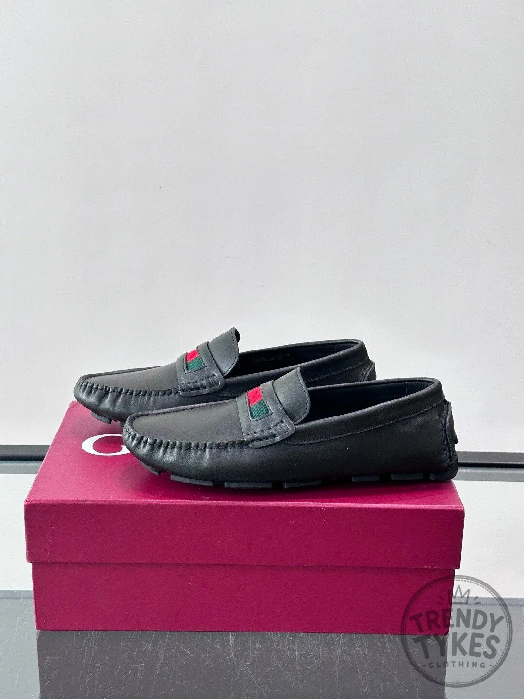 Gucci Black Leather Loafers with Green and Red Web Stripe 7 Gucci Black Leather Loafers with Green and Red Web Stripe
